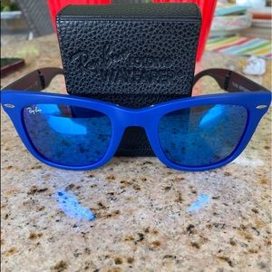 RayBan foldable wayfarers sunglasses